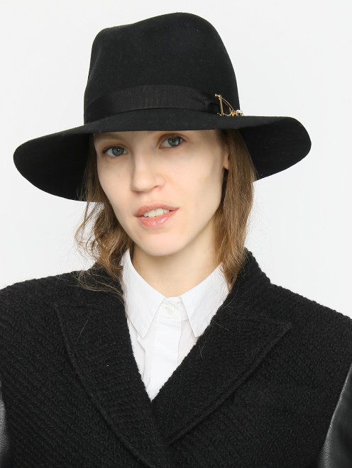Шляпа из шерсти с золотой фурнитурой Elisabetta Franchi - МодельОбщийВид